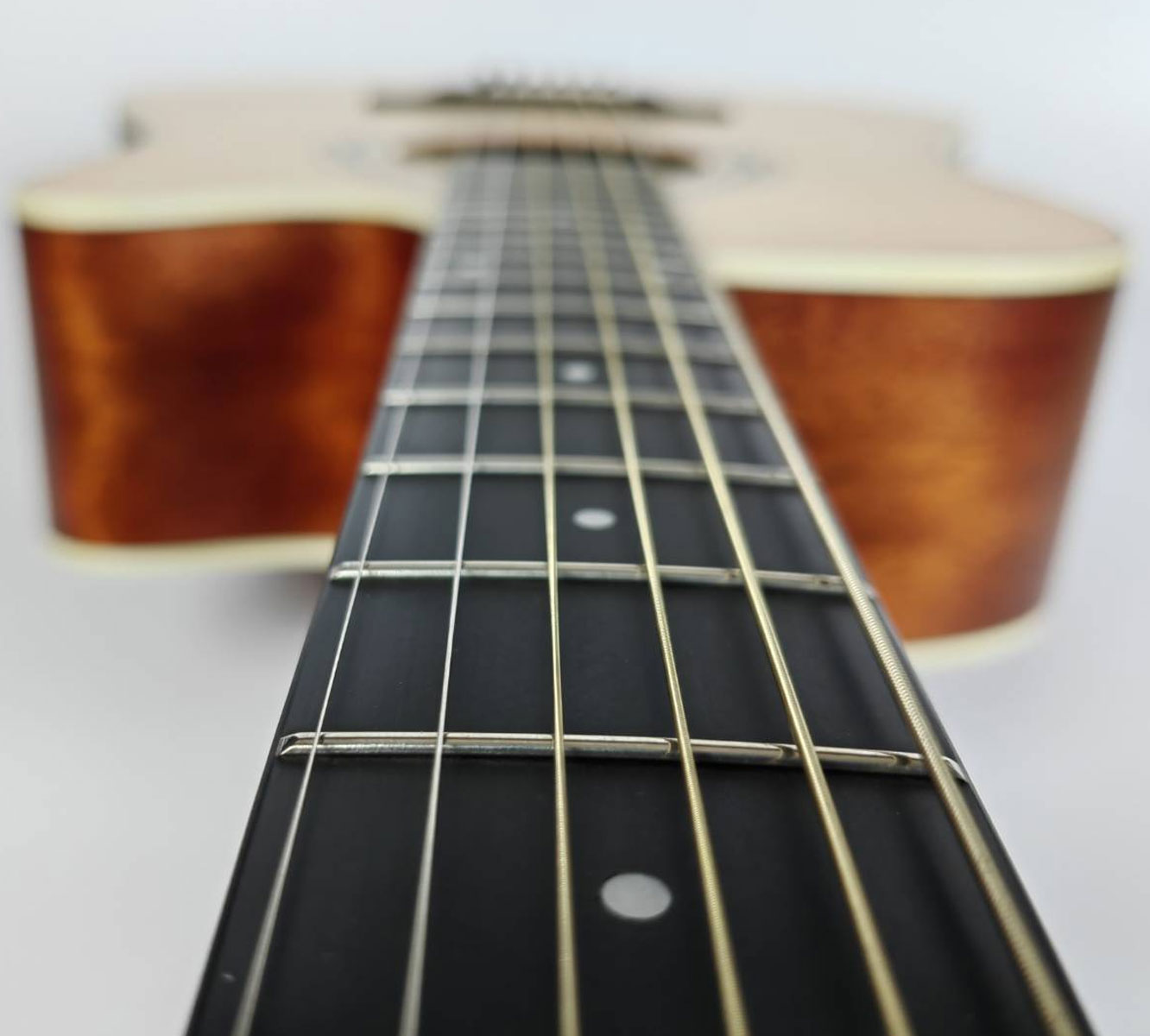 T20-6 กีตาร์โปร่ง Takavood กีต้าร์ไม้แท้ Top solid กีต้าร์ทรง dreadnought ขนาด 41 นิ้ว setup ง่าย กีต้าร์สายต่ำ เล่นแล้วไม่เจ็บนิ้ว