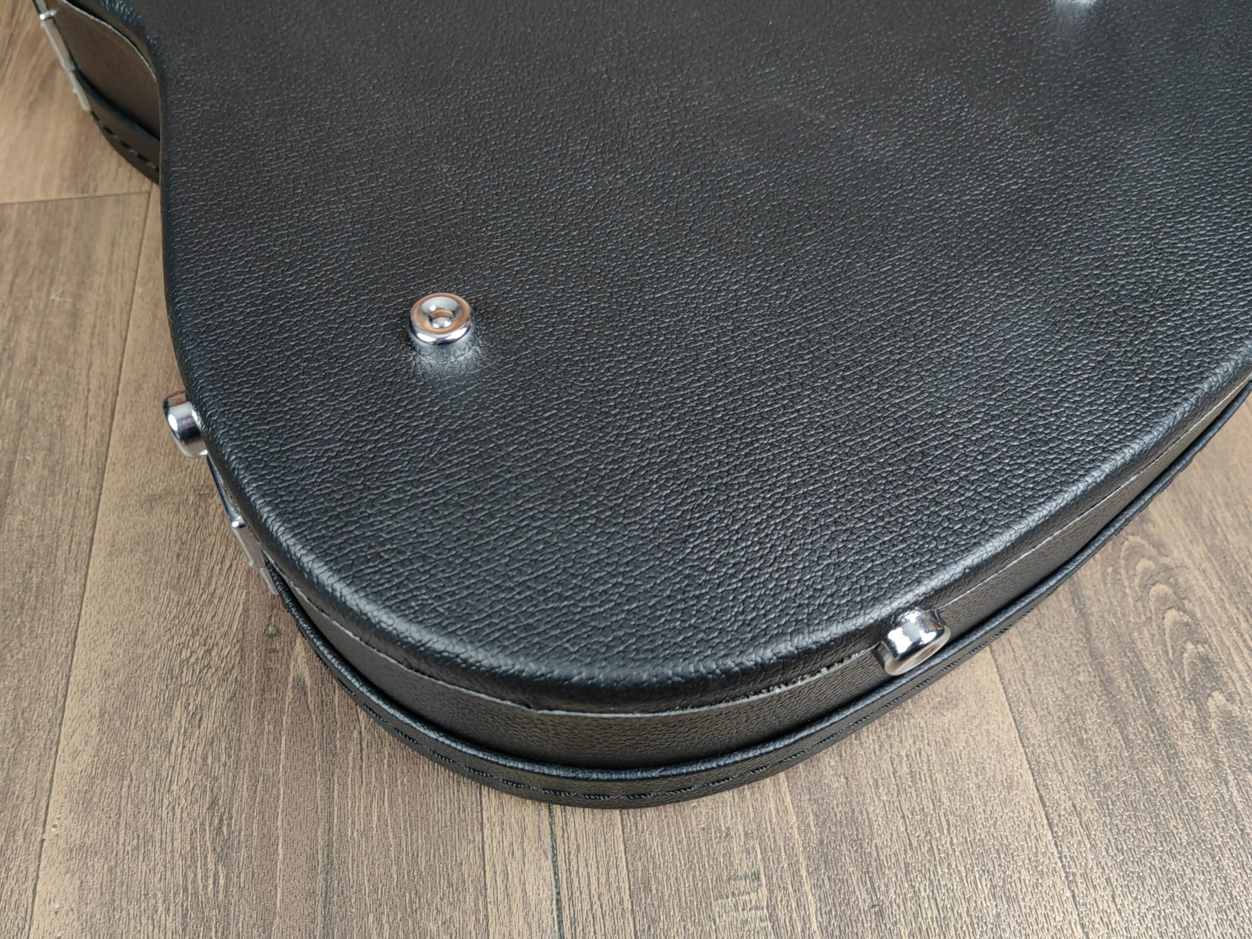 Hard-Case-Electric-Guitar-ฮาร์ดเคสสำหรับกีตาร์ไฟฟ้า-ไม้-wooden-case-หุ้ม-PVC-อย่างหนา-ใส่ได้ทุกทรง